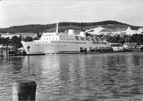 Ansichtskarte, Sassnitz, Fährschiff "Sassnitz" am Anleger, 1969