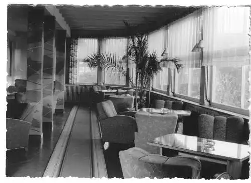 Echtfoto im AK-Format, Schwarzburg Thür. Wald, Bahn-Erholungsheim, Veranda, 1962