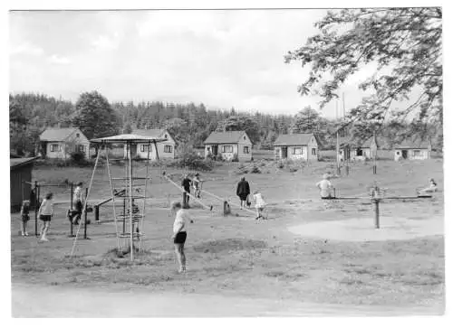 AK, Bad Liebenstein, Bungalows am Krätzerrasen, Spielplatz, belebt, 1980