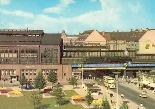 AK, Berlin Mitte, Bahnhof Friedrichstr. mit Grünanlage, 1963