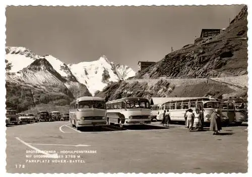 AK, Großglockner Hochalpenstr., Parkplatz Hoher Sattel, Busse, um 1968