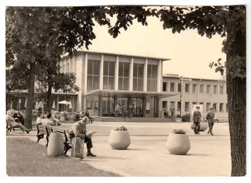 AK, Potsdam, Hauptbahnhof (heute Bhf. Pirschheide) Version 3, mit Soldaten, 1964