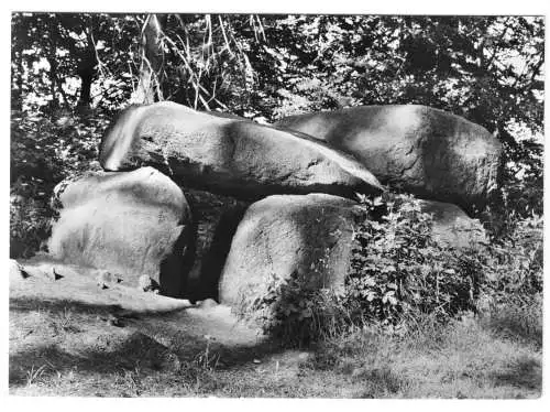 AK, Groß Görnow Kr. Sternberg, Hühnengrab im OT Klein Görnow, 1980