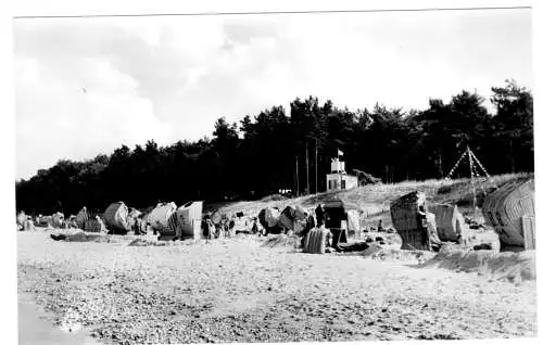 AK, Ueckeritz auf Usedom, Strandpartie belebt, 1961