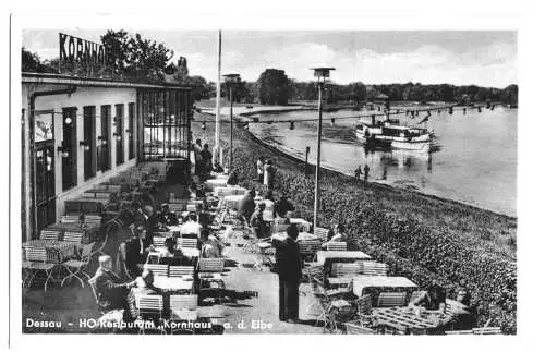 AK, Dessau, HO-Restaurant "Kornhaus" a.d. Elbe, belebt, 1956