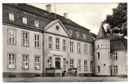AK, Reuterstadt Stavenhagen, Fritz-Reuter-Mittelschule, 1956