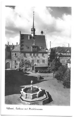 AK, Pößneck, Rathaus mit Marktbrunnen, 1952