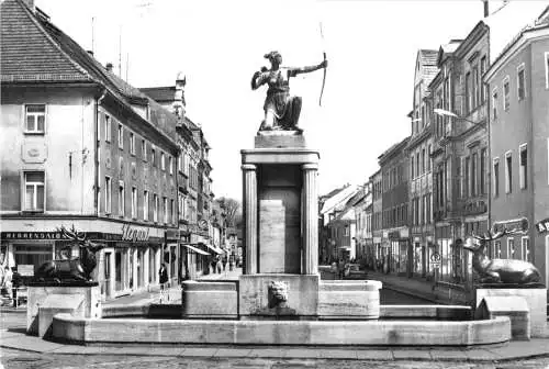 AK, Grossenhain, Dianabrunnen auf dem Karl-Marx-Platz, 1977