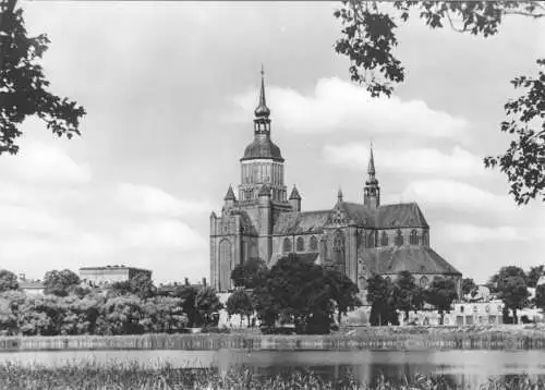 AK, Stralsund, Blick zur Marienkirche, 1966