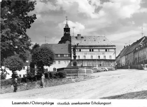 AK, Lauenstein Osterzgebirge, Straßenpartie mit Gaststätte "Goldener Löwe", 1977