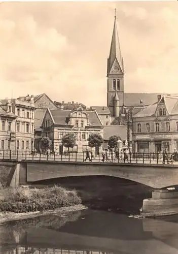 AK, Staßfurt, Bodebrücke mit Blick zur Marienkirche, 1961