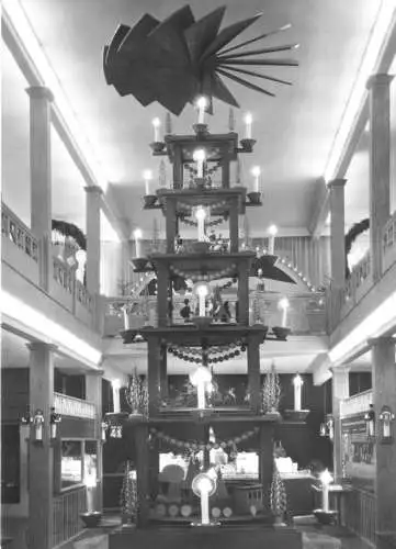AK, Kurort Seiffen Erzgeb., Spielzeugmuseum, Große Pyramide, 1967