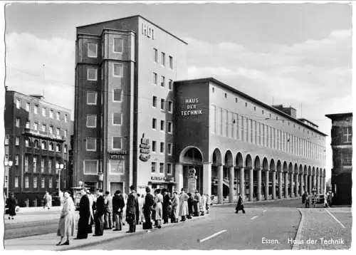 AK, Essen, Haus der Technik, belebt, 1958