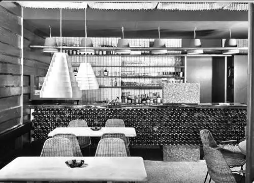 AK, Kreuztal Siegerland, OT Buschhütten, Café am Hochhaus, Tresen, um 1975