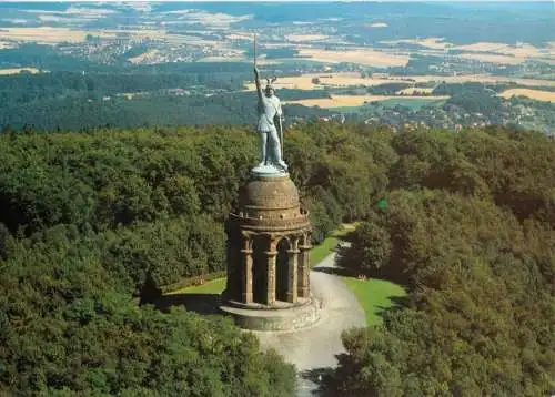 AK, Hiddensen, Hermannsdenkmal, Luftbildansicht, um 1970