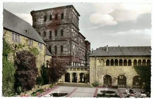 AK, Trier, Porta Nigra - Brunnenhof, 1961
