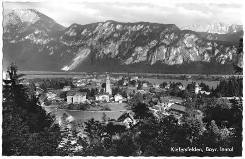 AK, Kiefersfelden Bayr. Inntal, Teilansicht mit Kirche, um 1960