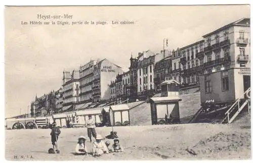 AK, Heyst-sur-Mer, Les Hôtels sur la Digue, Partie de la plage. Les cabines 1905