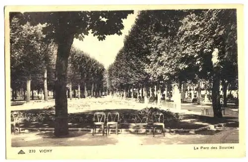 AK, Vichy, La Parc des Sources, Der Quellenpark, 1933