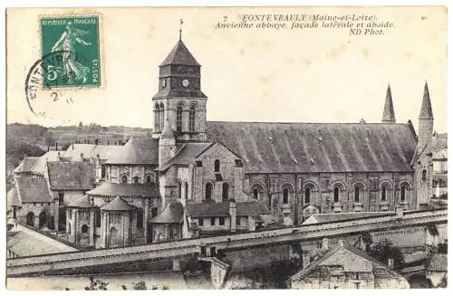 AK, Fontevraud-l’Abbaye, Maine-et-Loire, facade latérale et abside, 1910