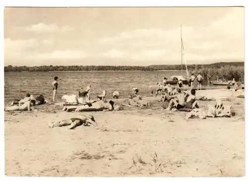 AK, Rubow Kr. Schwerin, OT Flessenow, Strand am Zeltplatz, belebt, 1970