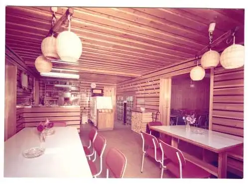 Color-Echtfoto im AK-Format, Manebach Thür., HOG "Glückauf, Gastraum, um 1970