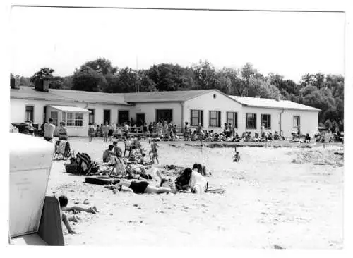 AK, Caputh Kr. Potsdam, Strandbad am Schwielowsee, belebt, 1975