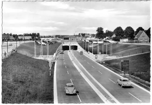AK, Rendsburg, Straßentunnel unter dem Nord-Ostsee-Kanal, um 1962