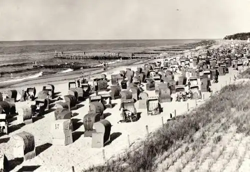 AK, Ostseebad Kühlungsborn, Strand, belebt, 1975