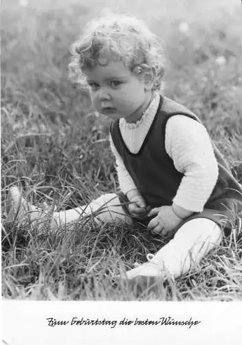 Ansichtskarte, Geburtstag, Kleinkind auf einer Wiese, 1975