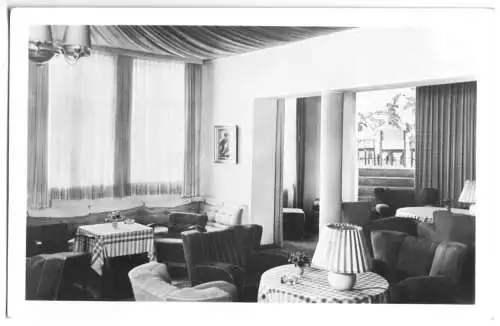 AK, Oberhof Thür. Wald, Ernst-Thälmann-Haus, Lesezimmer und Wintergarten, 1953
