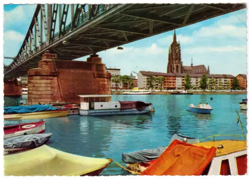 AK, Frankfurt am Main, Main mit Booten und Brücke, Dom, um 1970