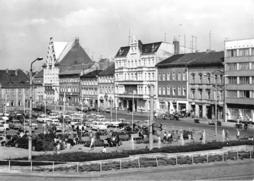 AK, Brandenburg Havel, Neustädter Markt, belebt, zeitgen. Pkw, 1975