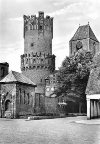 AK, Tangermünde Elbe, Neustädter Tor, 1968