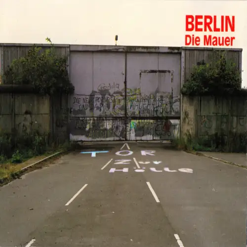 AK, Berlin, Tor in der Mauer, "Tor zur Hölle", 1980er