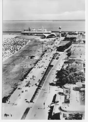 AK, Rostock Warnemünde, Blick vom Hotel Neptun auf den Strand, 1976