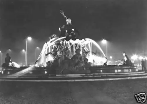 AK, Berlin Mitte, Neptunbrunnen, Nachtansicht, 1969