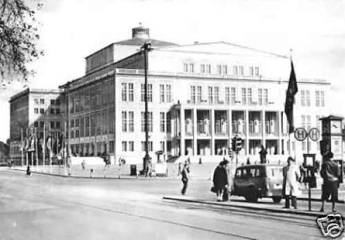 AK, Leipzig, Opernhaus am Karl-Marx-Platz, belebt, 1961