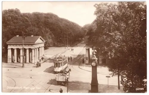AK, Düsseldorf, Ratinger Tor, Straßenbahn, Fuhrwerk, um 1925