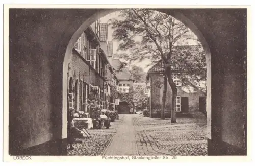 AK, Lübeck, Flüchlingshof, Glockengießer-Str. 25, um 1930