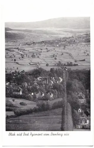 AK, Bad Pyrmont, Blick auf Bad Pyrmont vom Bomberg aus, 1952