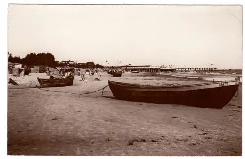 AK, Seebad Ahlbeck auf Usedom, Strand mit Fischerbooten, um 1930