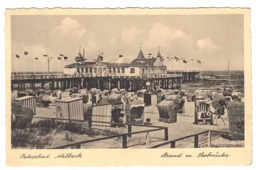 AK, Seebad Ahlbeck auf Usedom, Strand an der Seebrücke, belebt, 1933