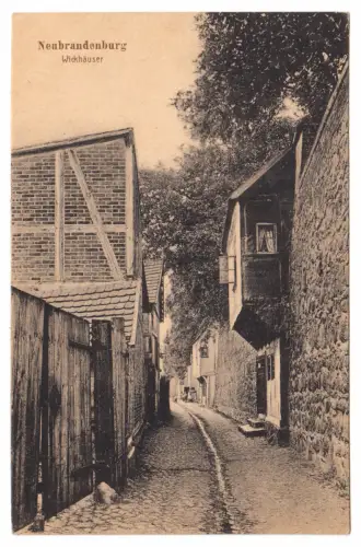 AK, Neubrandenburg, Stadtmauer mit Wickhäusern, um 1923
