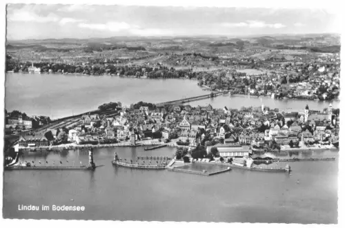 AK, Lindau am Bodensee, Luftbildtotale, um 1960