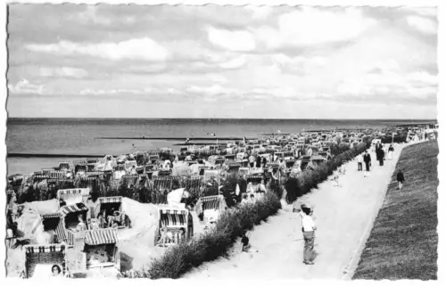 AK, Cuxhaven Duhnen, Sandstrand, belebt, um 1958