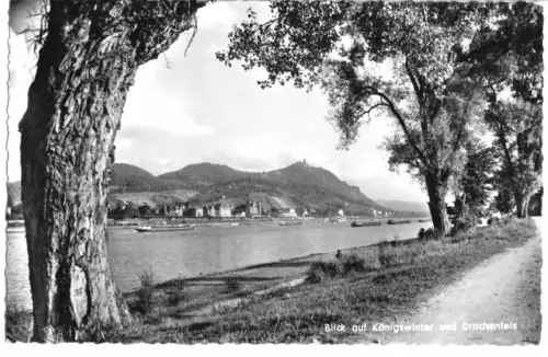 AK, Königswinter, Blick auf Königswinter und Drachenfels, um 1964