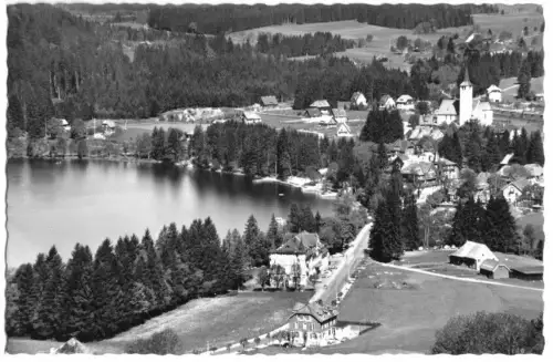 AK, Titisee Hochschwarzw., Teilansicht, Luftbild, 1959