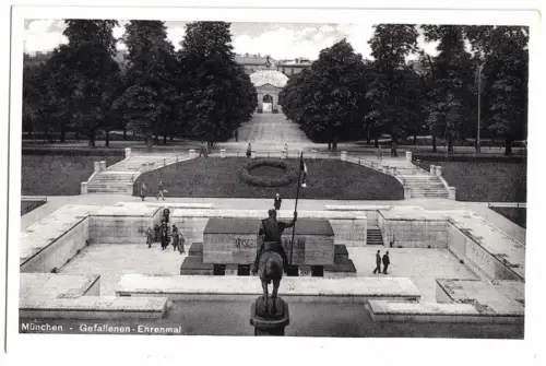 AK, München, Gefallenen-Ehrenmal, um 1940