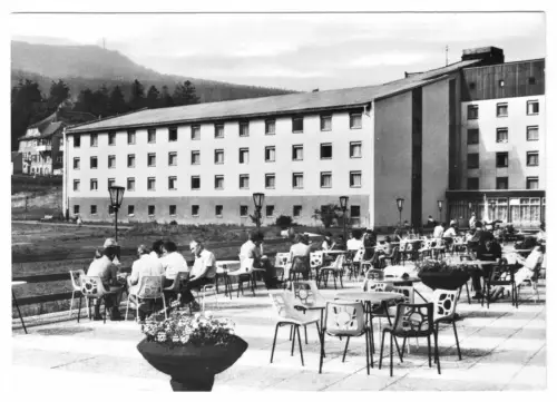 AK, Kurort Oybin, FDGB-Erholungsheim "Ernst Thälmann" mit Terrasse, 1983
